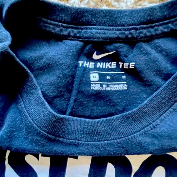 Nike men’s medium Just Do It t-shirt - Picture 2 of 2